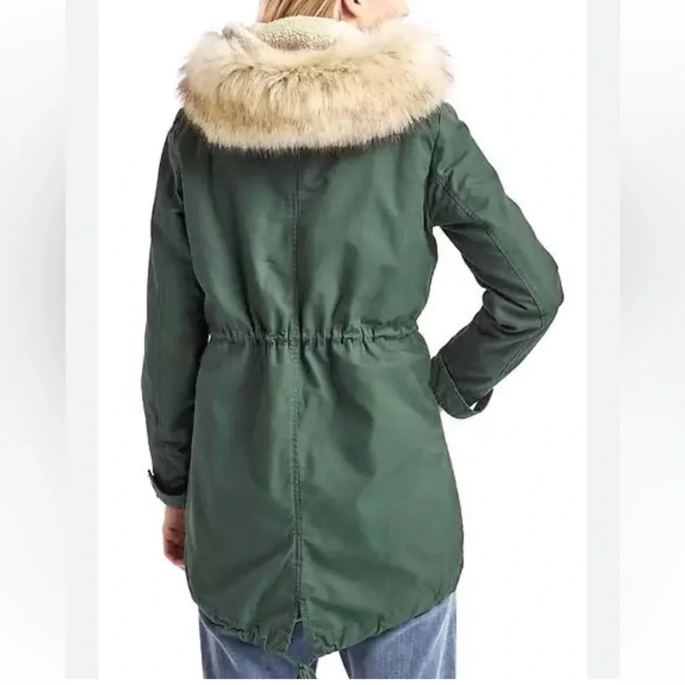 GAP Women’s Sherpa Lined Green Jacket, Removable Faux Fur Hood & Lining - Picture 6 of 8
